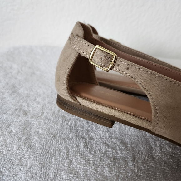 Old Navy Tan Flats with Ankle Strap - Picture 4 of 9